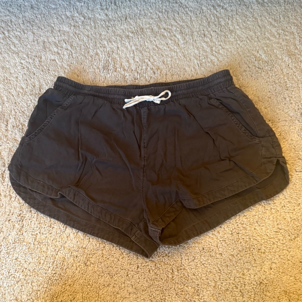 Dark grey Billabong shorts